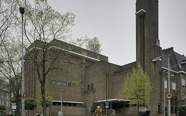 Hatikva in Amsterdam, the hope that Unites us. Cover Image